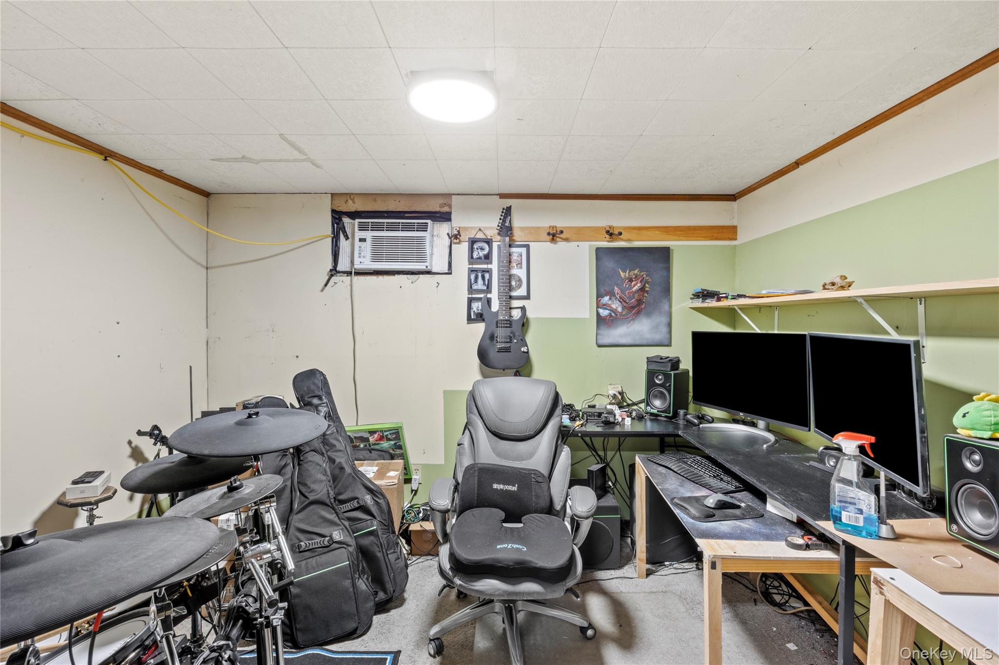 #20 photo, 2340 Devon Street, מחוז נסאו East Meadow , NY 11554