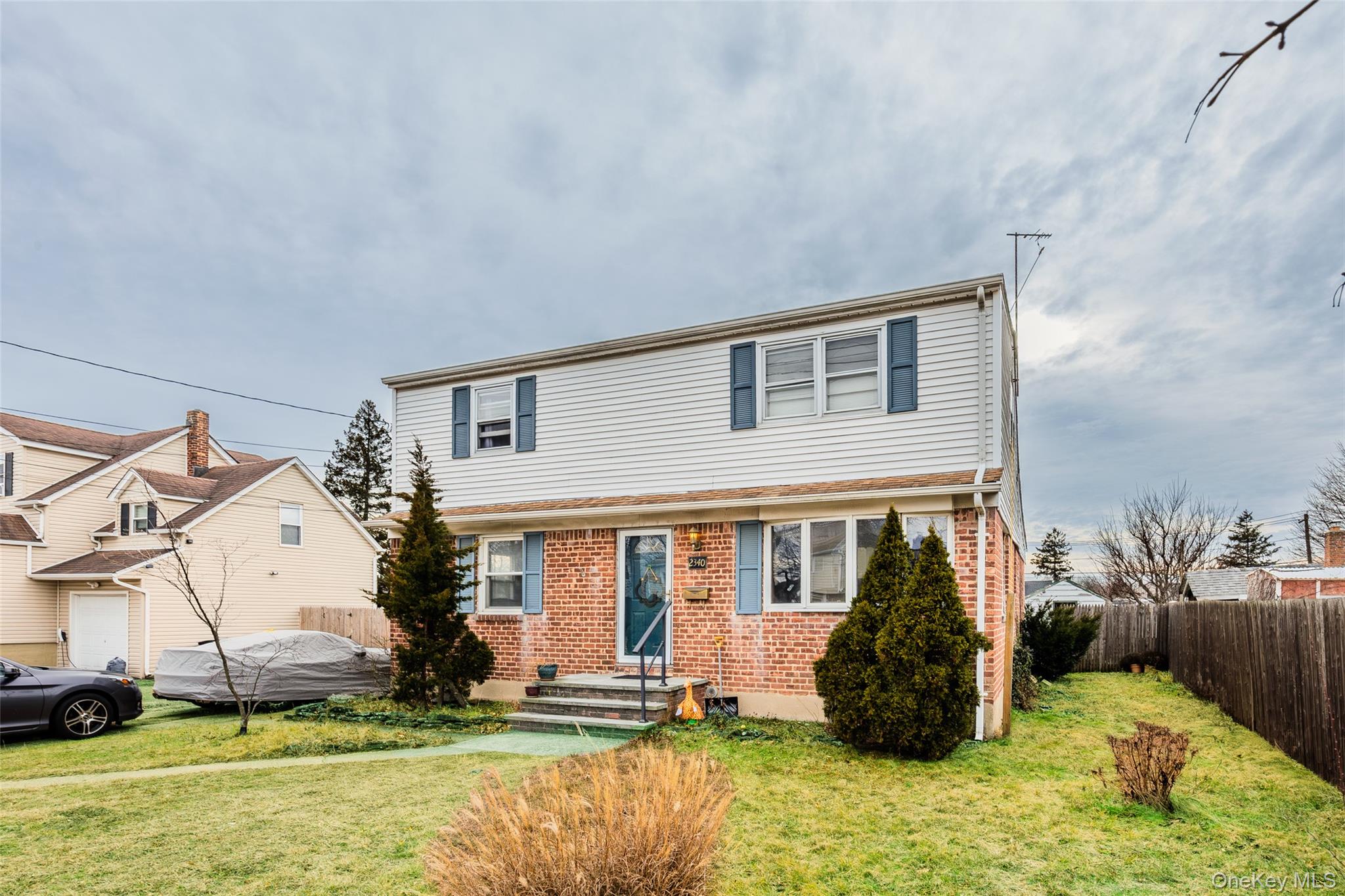 #3 photo, 2340 Devon Street, מחוז נסאו East Meadow , NY 11554