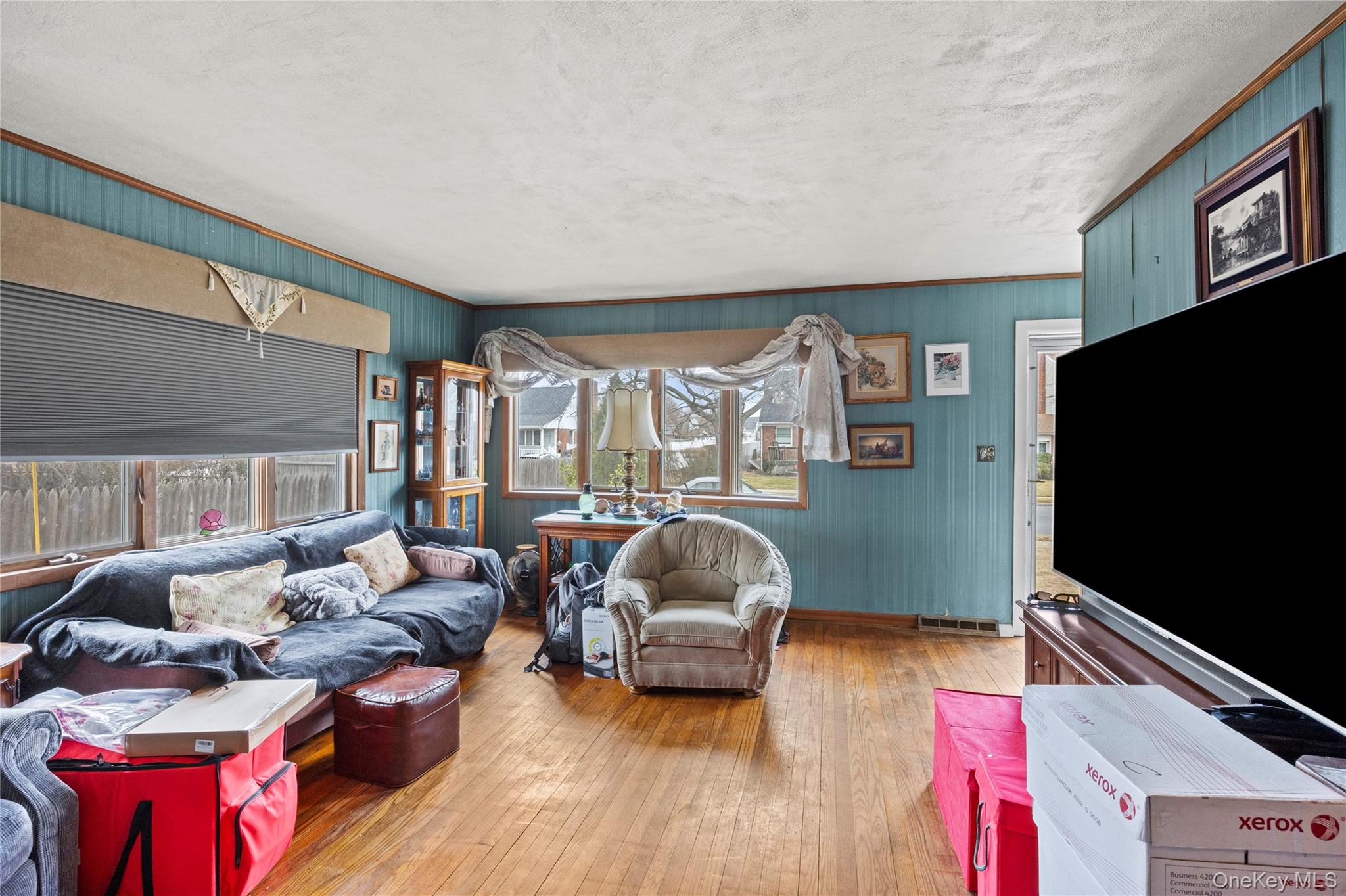 #6 photo, 2340 Devon Street, מחוז נסאו East Meadow , NY 11554