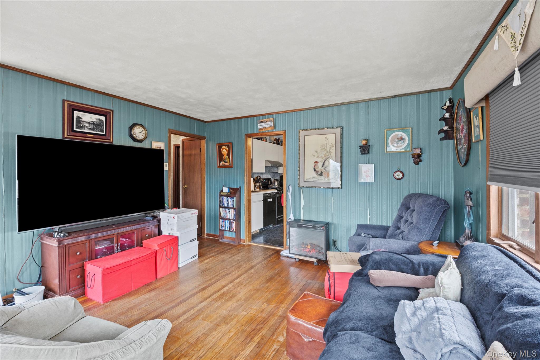 #7 photo, 2340 Devon Street, מחוז נסאו East Meadow , NY 11554