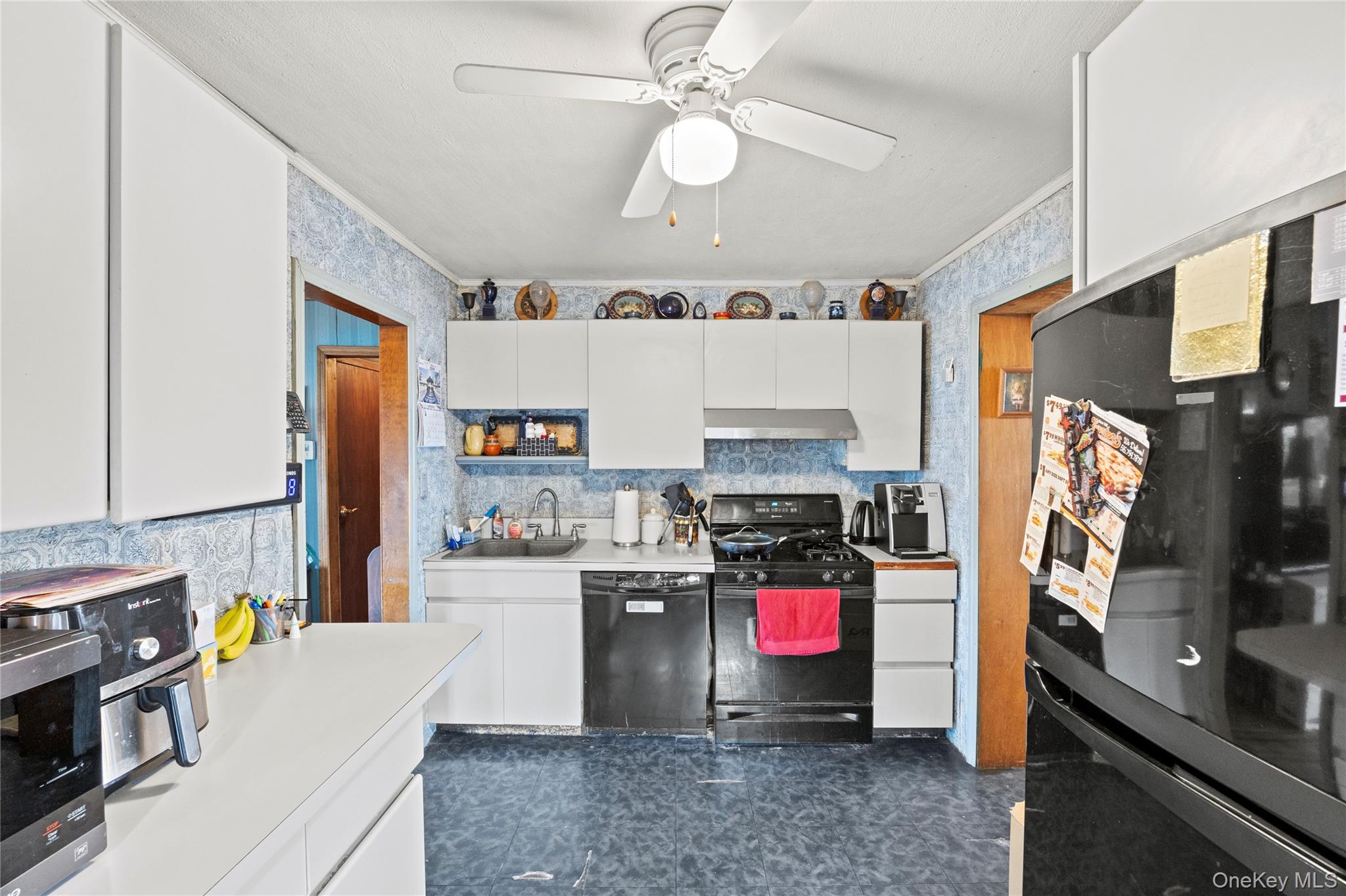 #8 photo, 2340 Devon Street, מחוז נסאו East Meadow , NY 11554