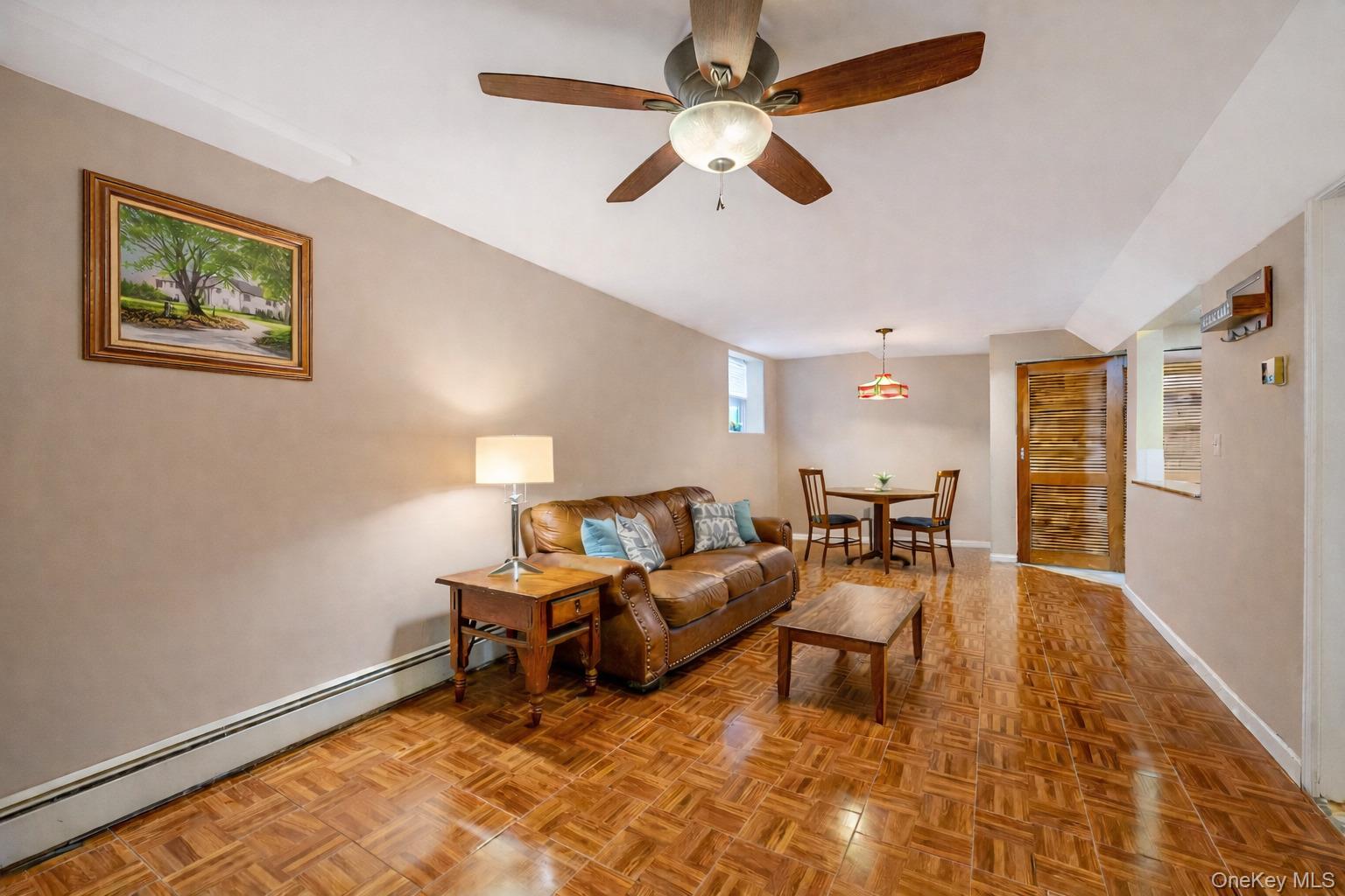 #16 photo, 7 Poinsetta Avenue, Middle Island , NY 11953