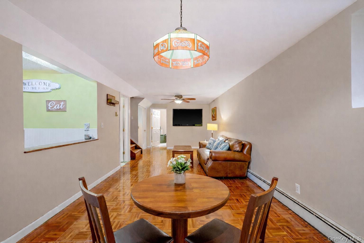 #17 photo, 7 Poinsetta Avenue, Middle Island , NY 11953