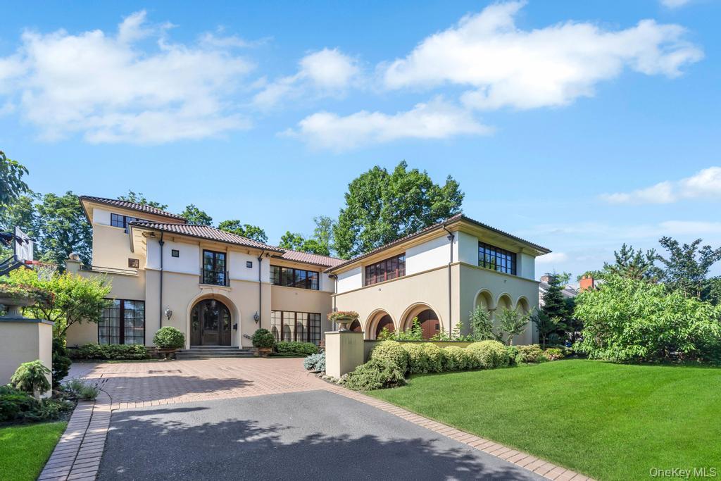 #2 photo, 48 Nassau Drive, Нассау ‖ Great Neck , NY 11021