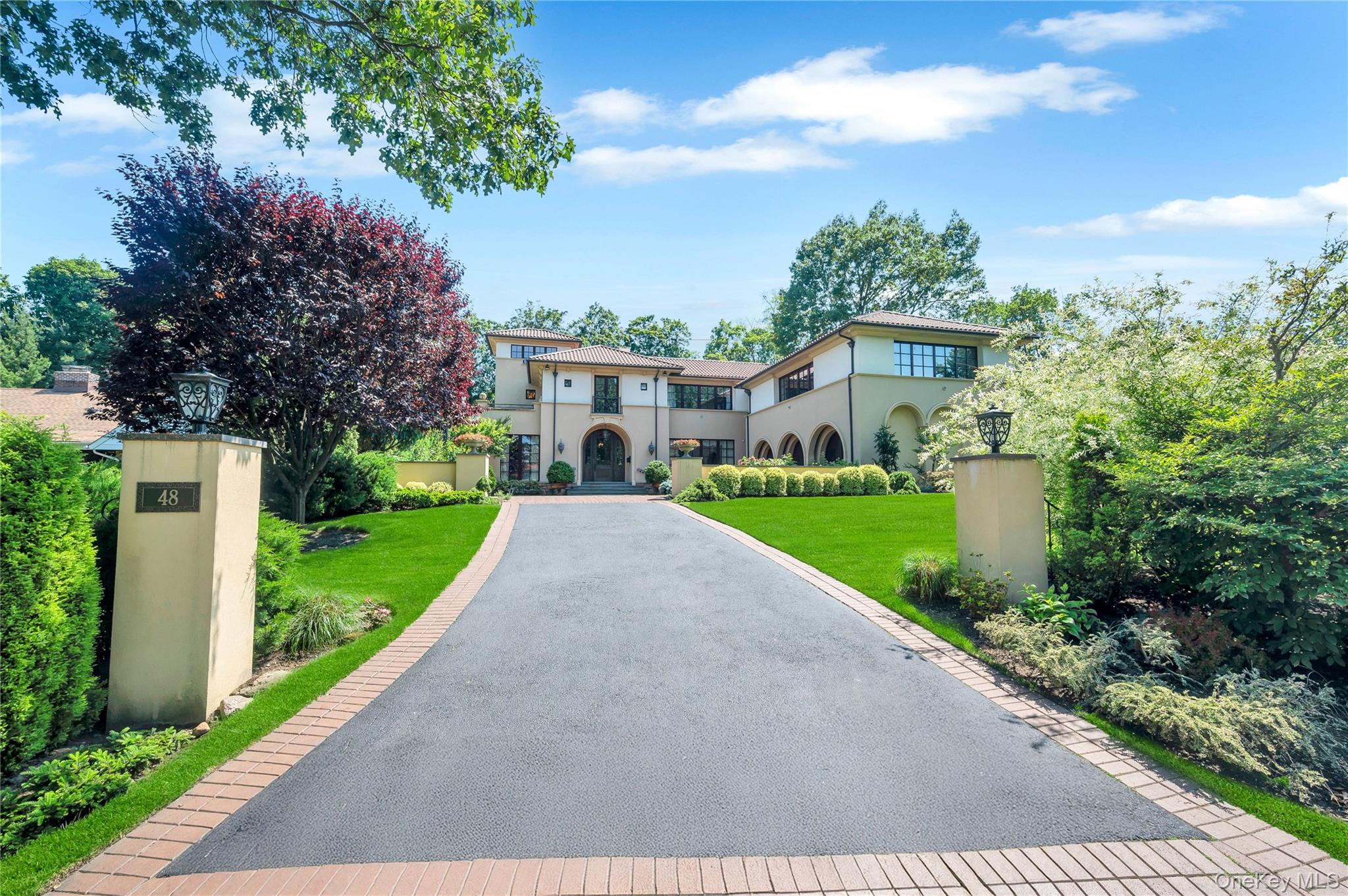 #3 photo, 48 Nassau Drive, Нассау ‖ Great Neck , NY 11021