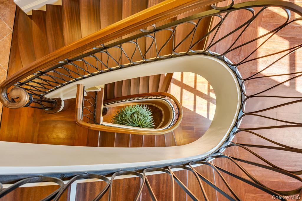 #7 photo, 48 Nassau Drive, Нассау ‖ Great Neck , NY 11021