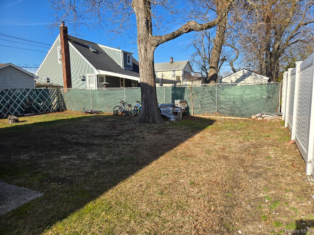 #15 photo, 1005 Broadway, Нассау ‖ Westbury , NY 11590