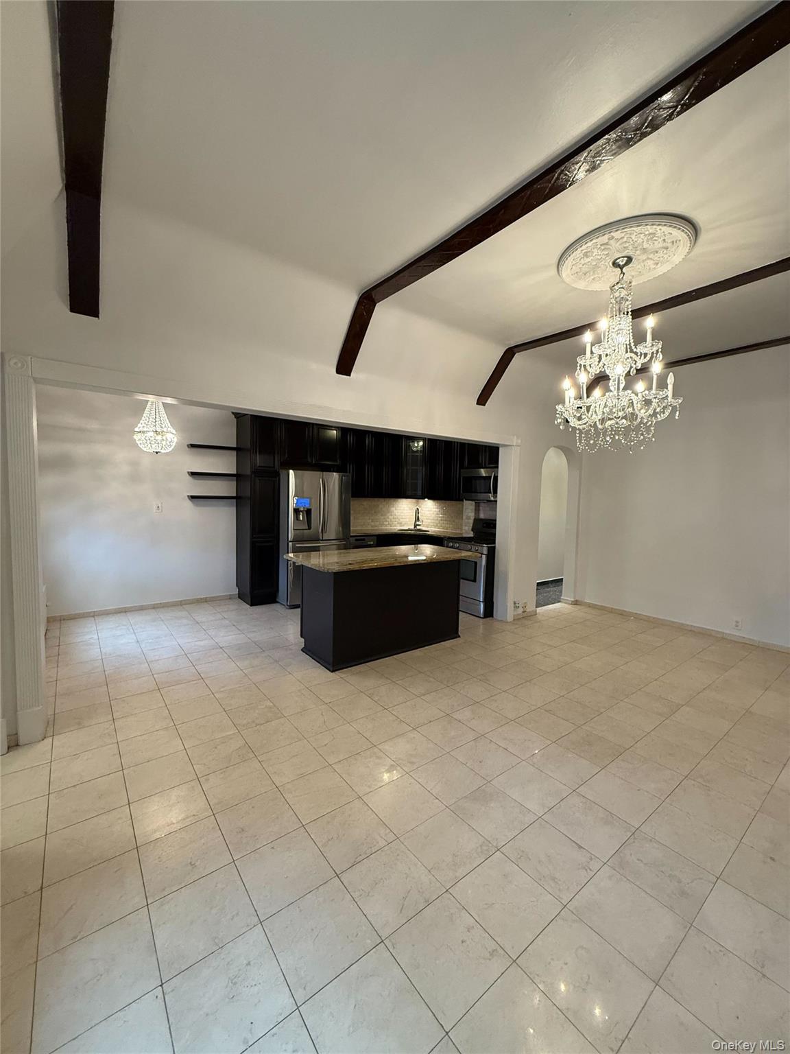 #6 photo, 54-40 80th Street, קווינס Elmhurst , NY 11373