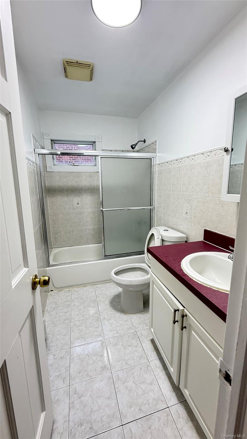 #4 photo, 2510 88th Street, קווינס East Elmhurst , NY 11369