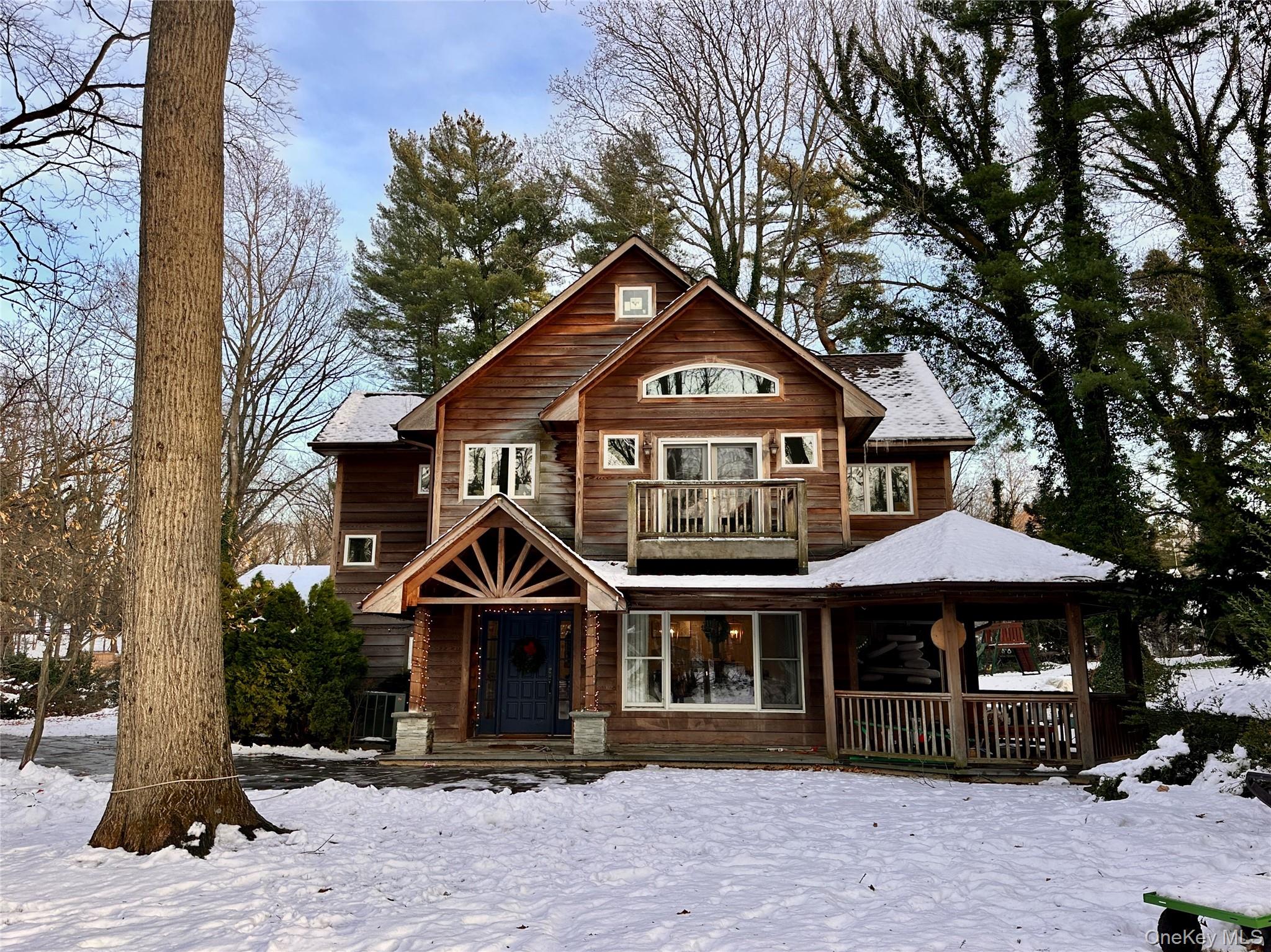 #1 photo, 85 Cove Road, Oyster Bay Cove , NY 11771