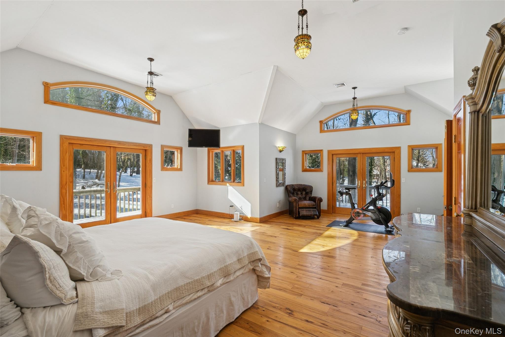 #14 photo, 85 Cove Road, Oyster Bay Cove , NY 11771