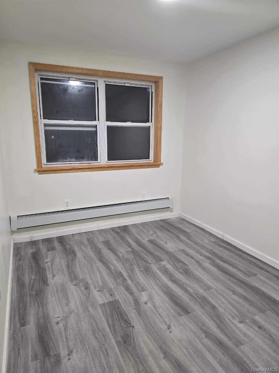 #4 photo, 5722 Kissena Boulevard, קווינס Flushing , NY 11355