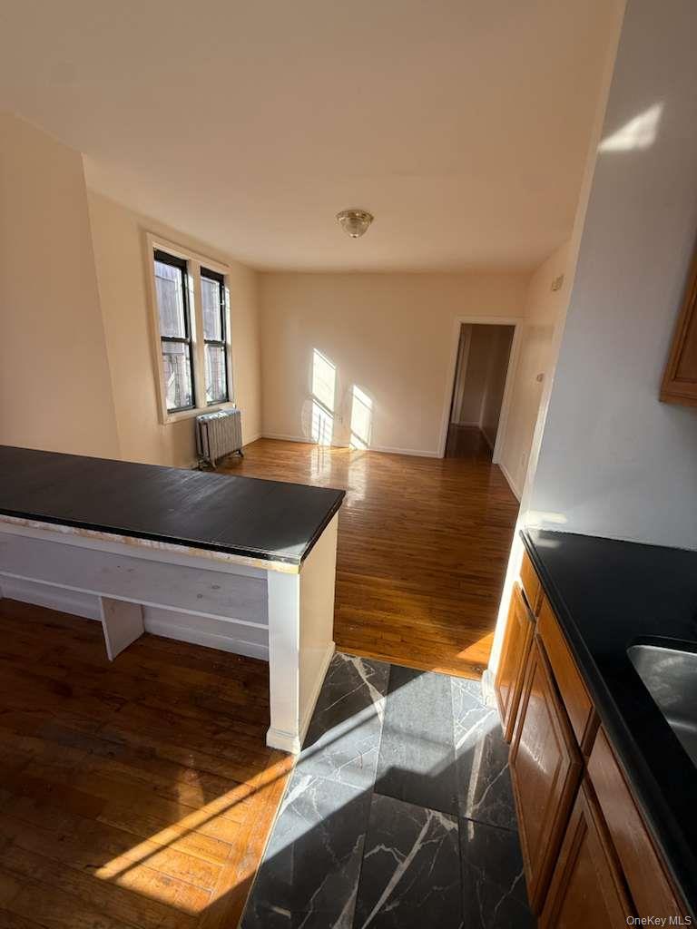 #16 photo, 2304 Bassford Avenue, 브롱크스 Bronx , NY 10458