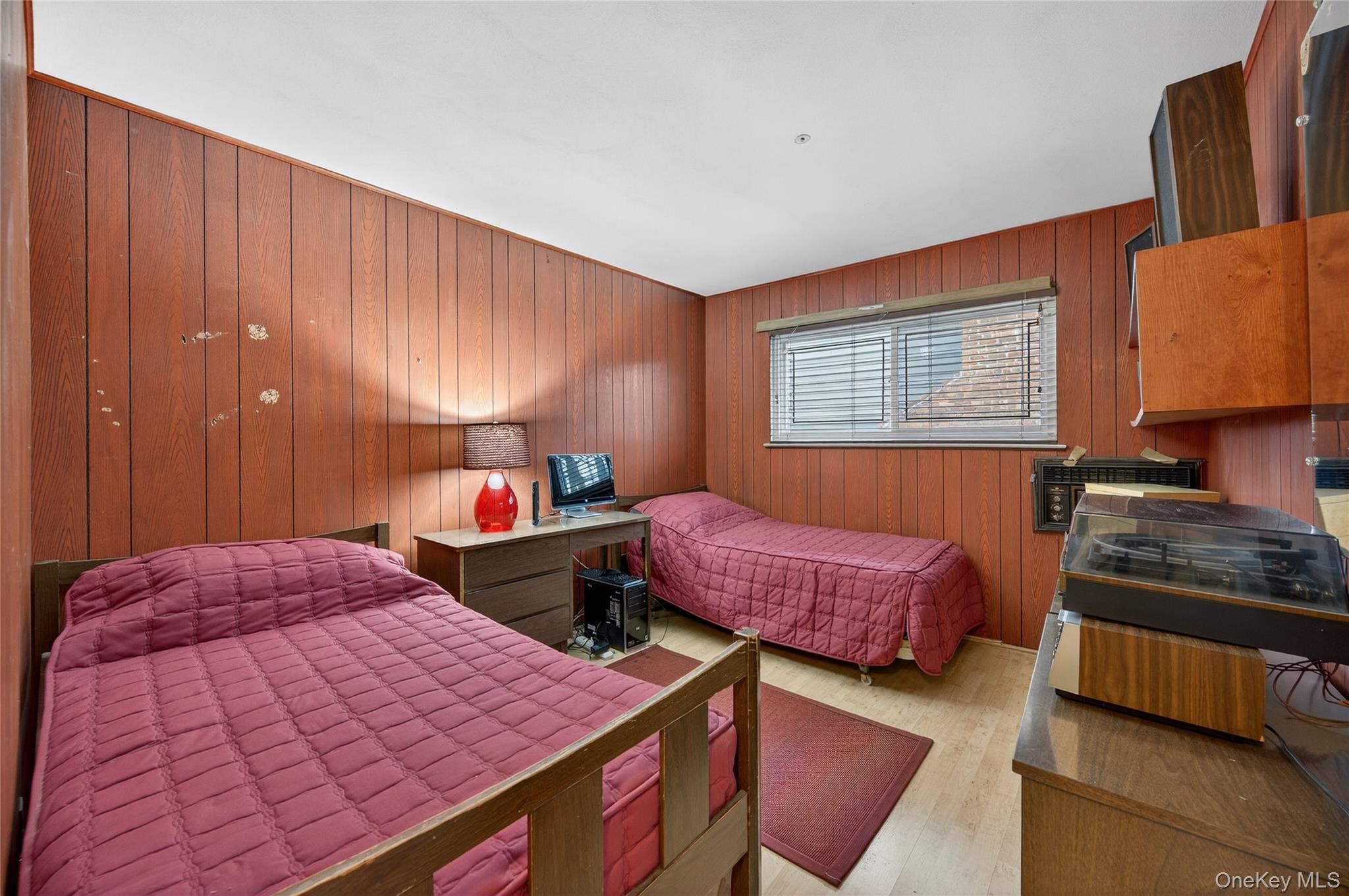 #17 photo, 50 Netto Lane, Plainview , NY 11803