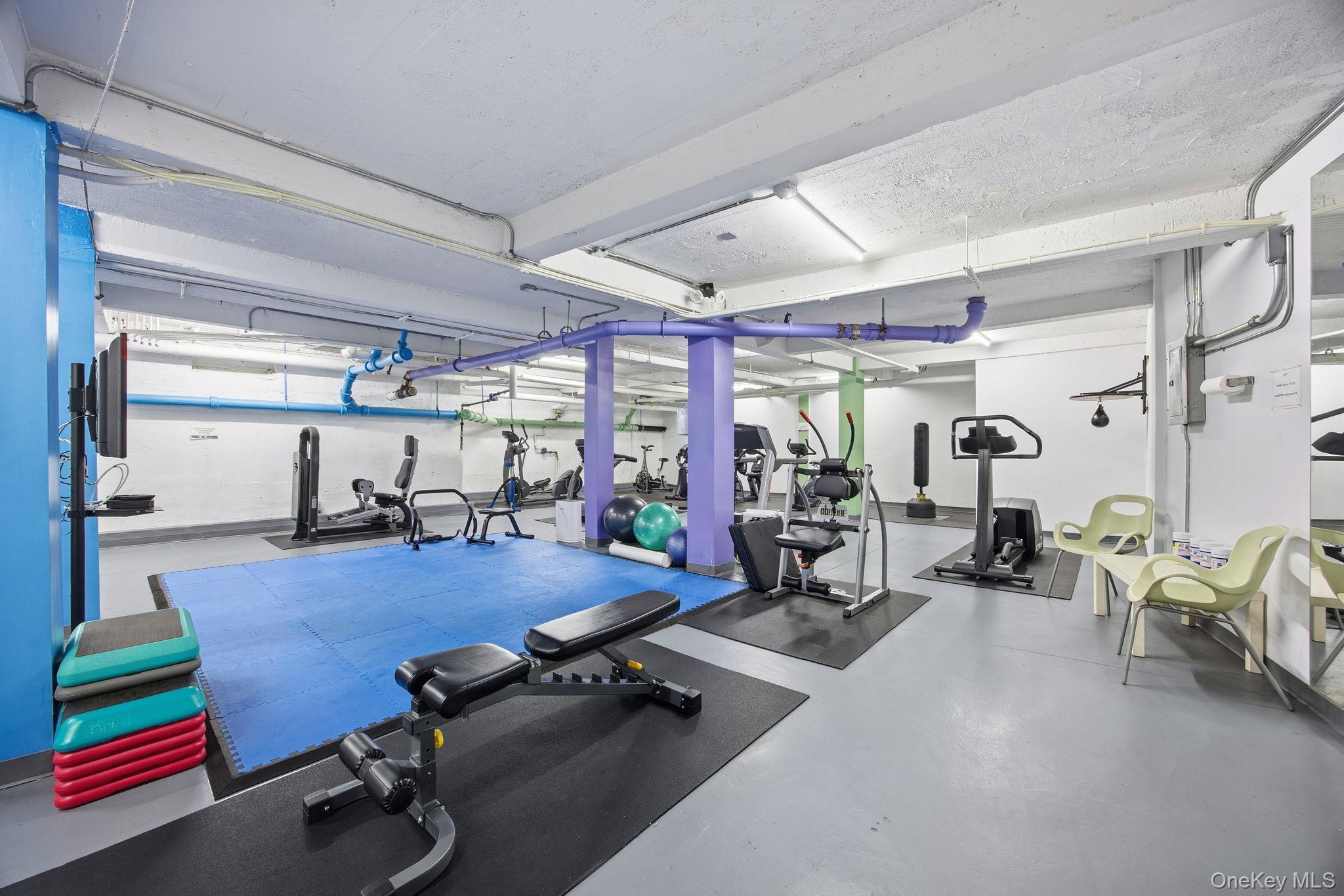 #19 photo, 12416 84th Road, Kew Gardens , NY 11415