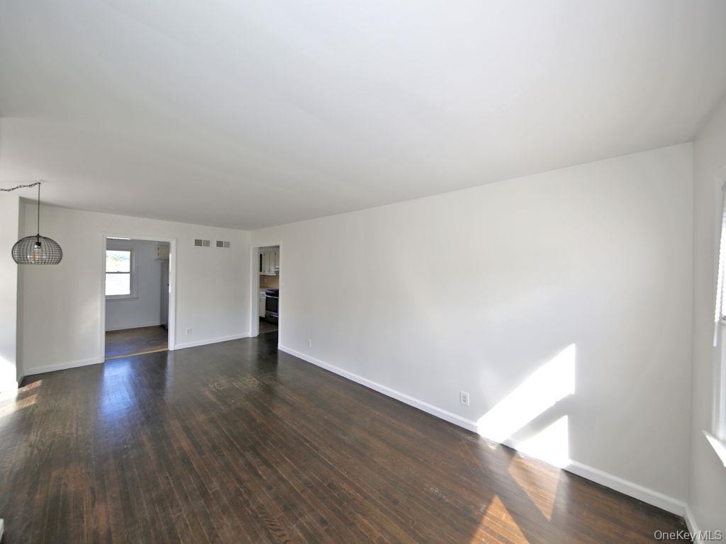 #3 photo, 295 Gainsborg Avenue, West Harrison , NY 10604