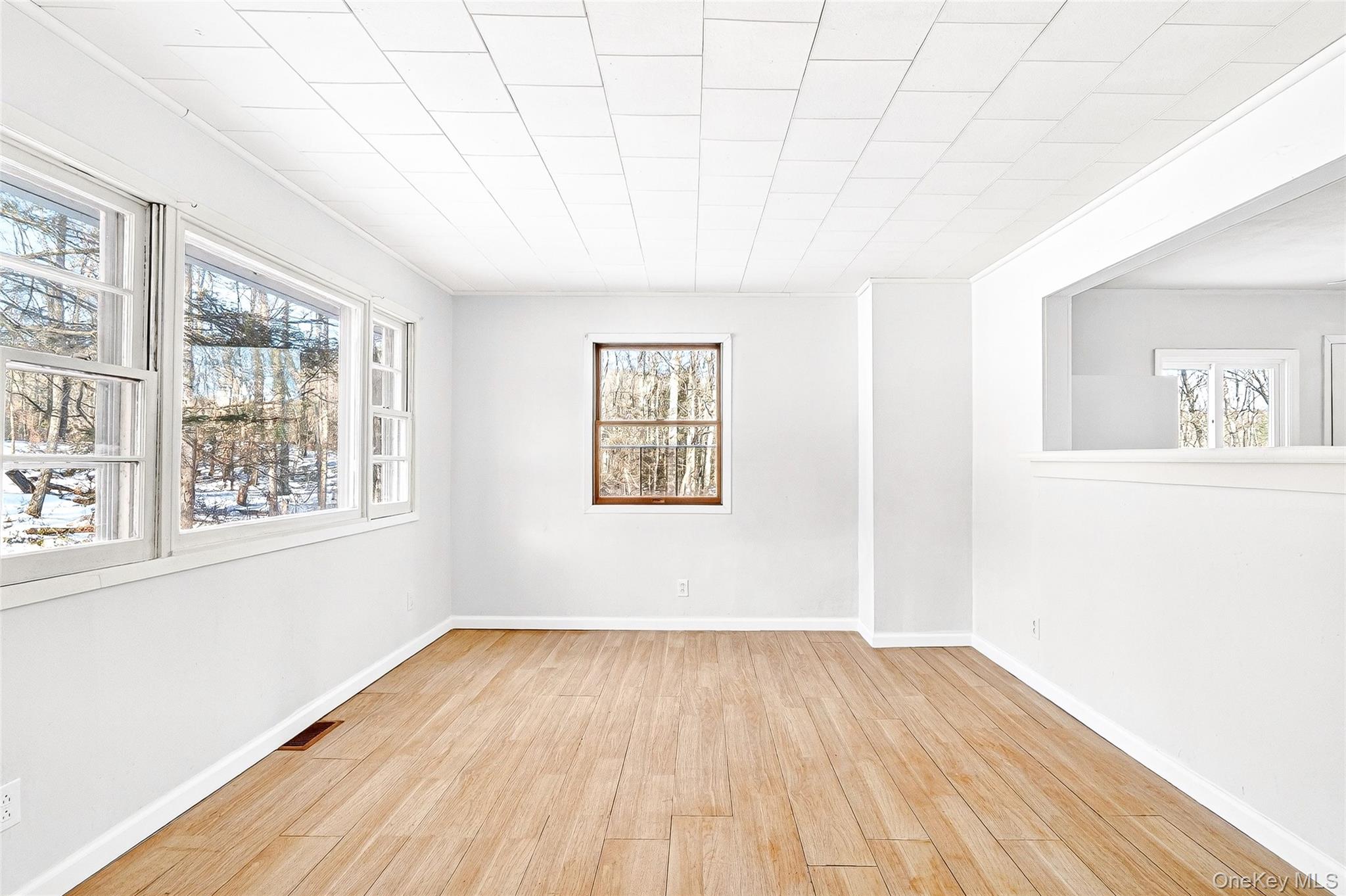 #12 photo, 7 Fern Trail, 뉴욕주 Wurtsboro , NY 12790