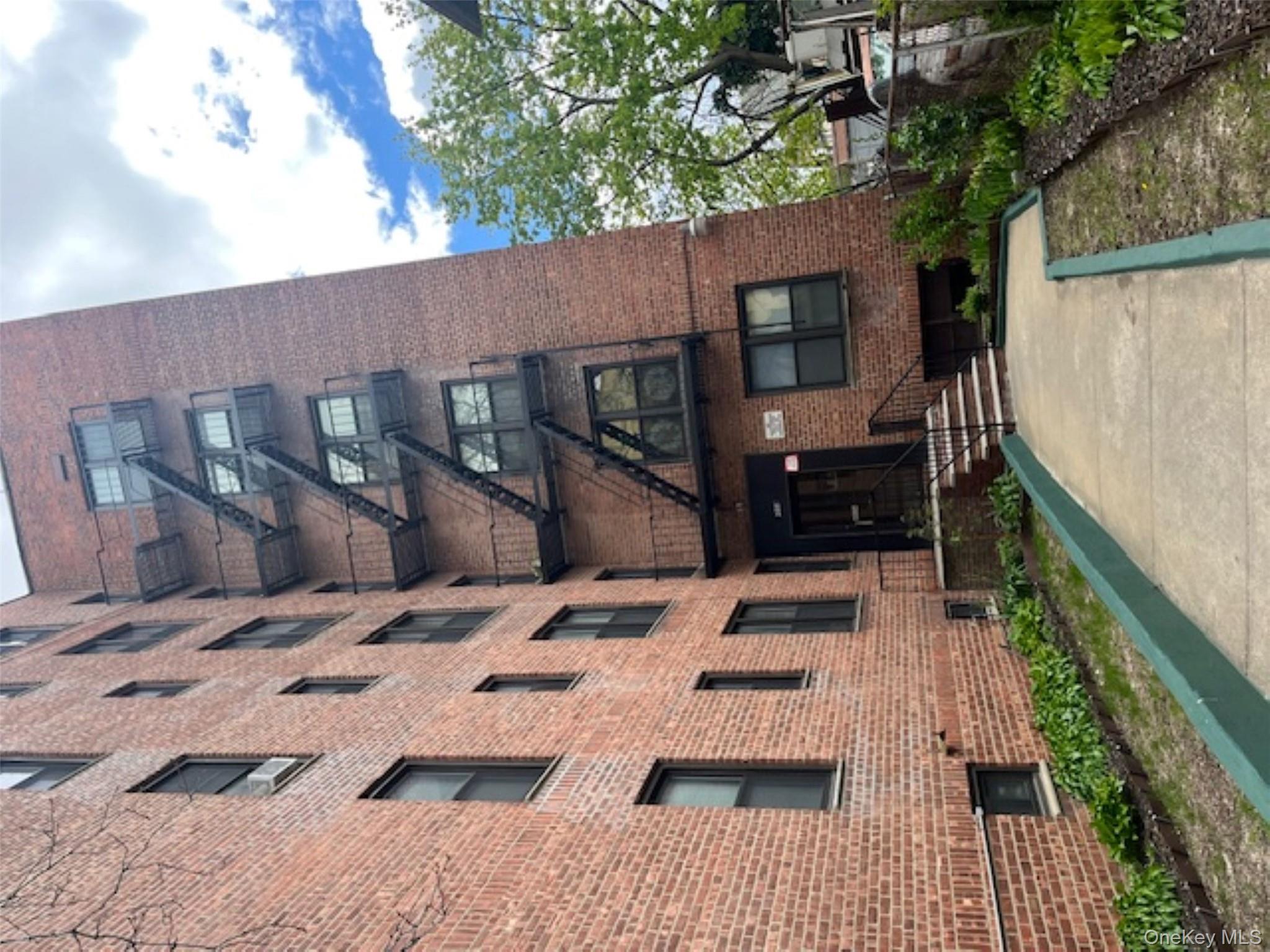 #5 photo, 2287 Mott Avenue, Far Rockaway , NY 11691