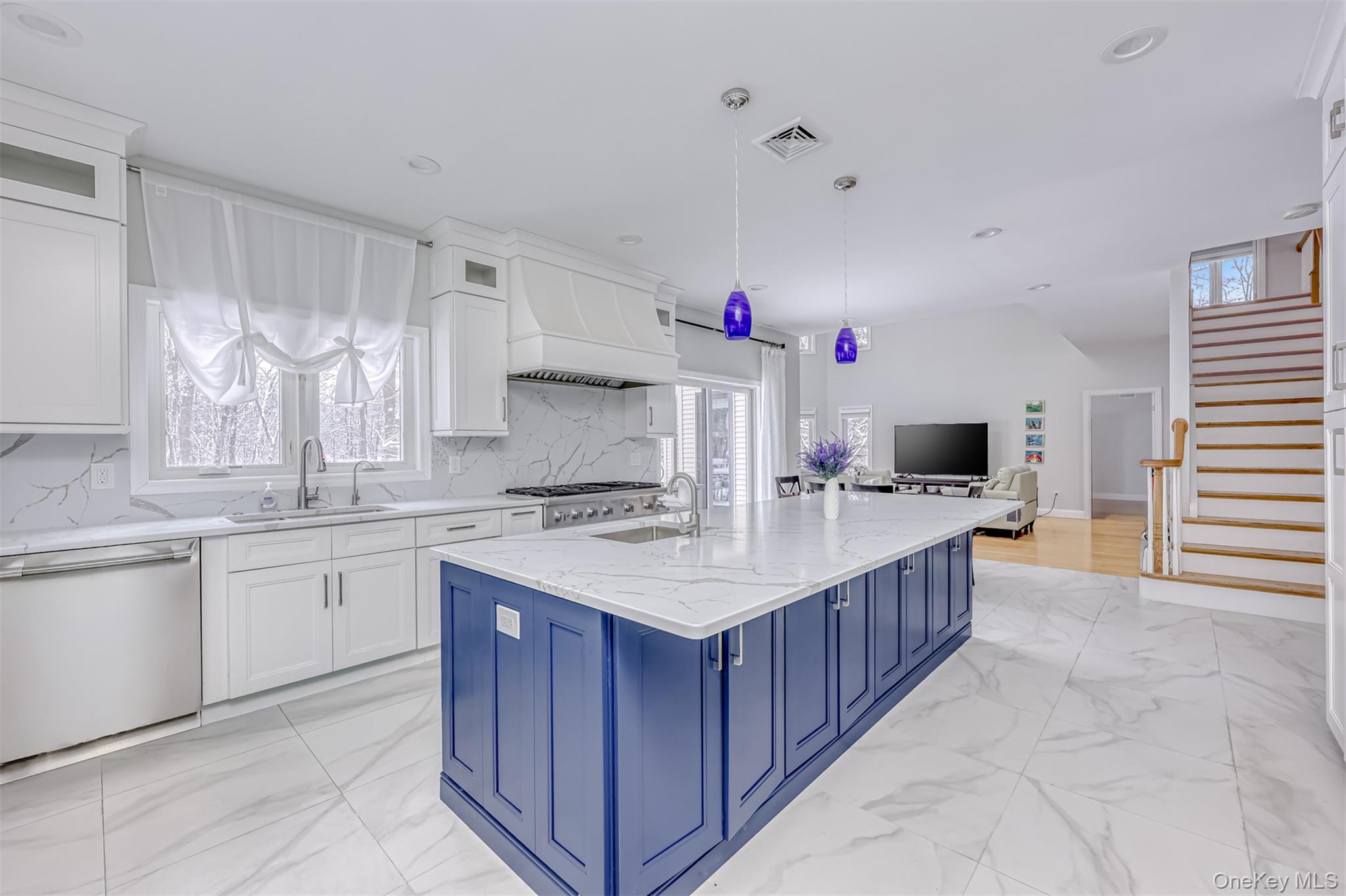 #7 photo, 25 Coe Farm Road, Suffern , NY 10901