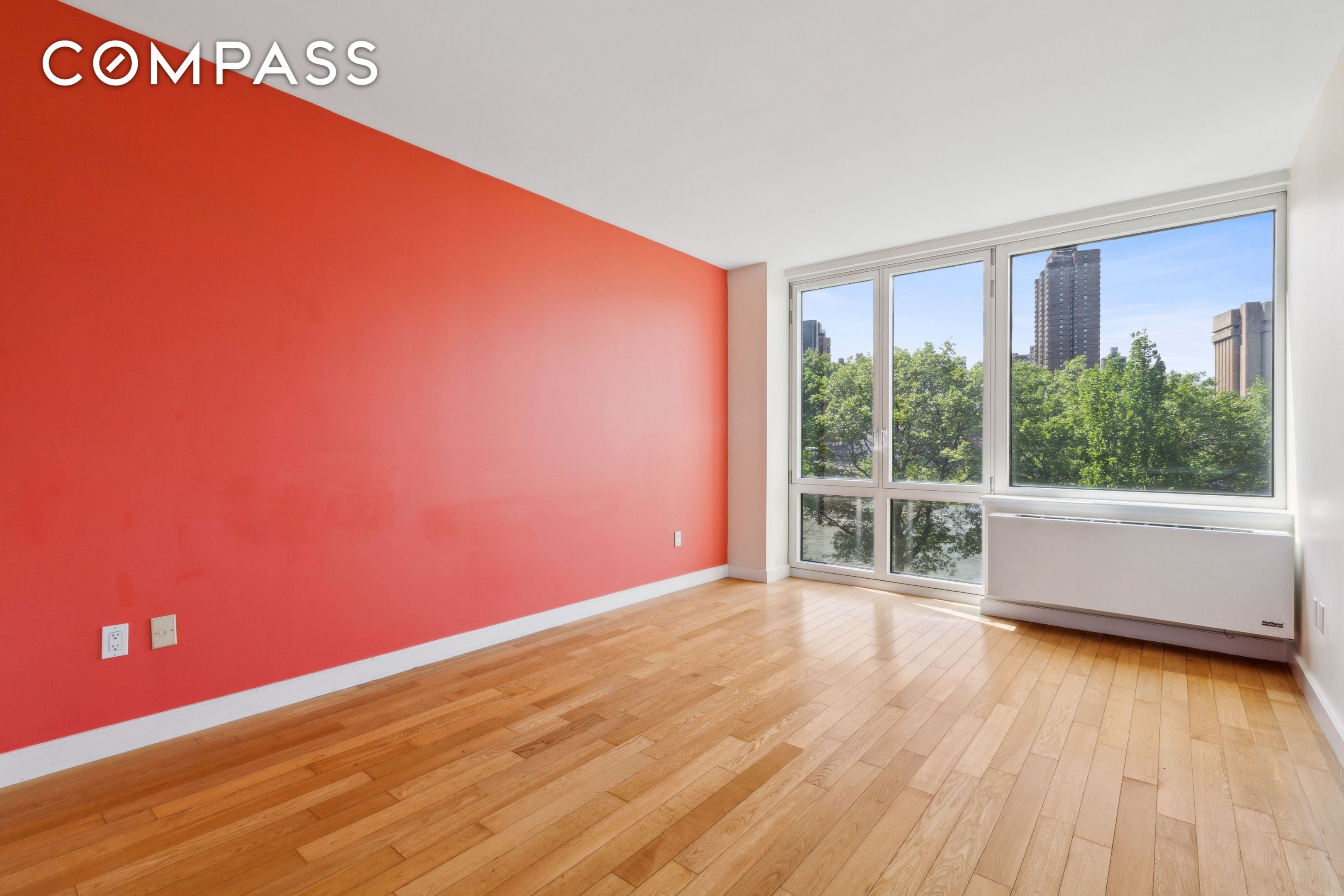 #6 photo, 415 Main Street, מנהטן Roosevelt Island , NY 10044