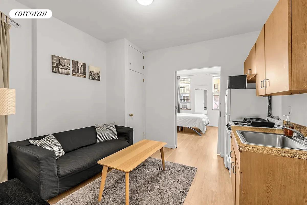 #2 photo, 648 9TH Avenue, 맨해튼 Hell's Kitchen , NY 10036