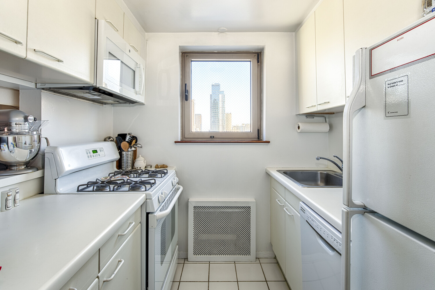 #4 photo, New York City, Yorkville , NY 10128