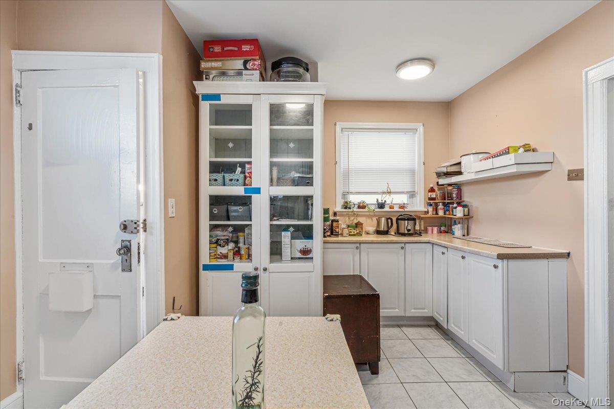 #10 photo, 8913 213th Street, 뉴욕퀸즈 Queens Village , NY 11427