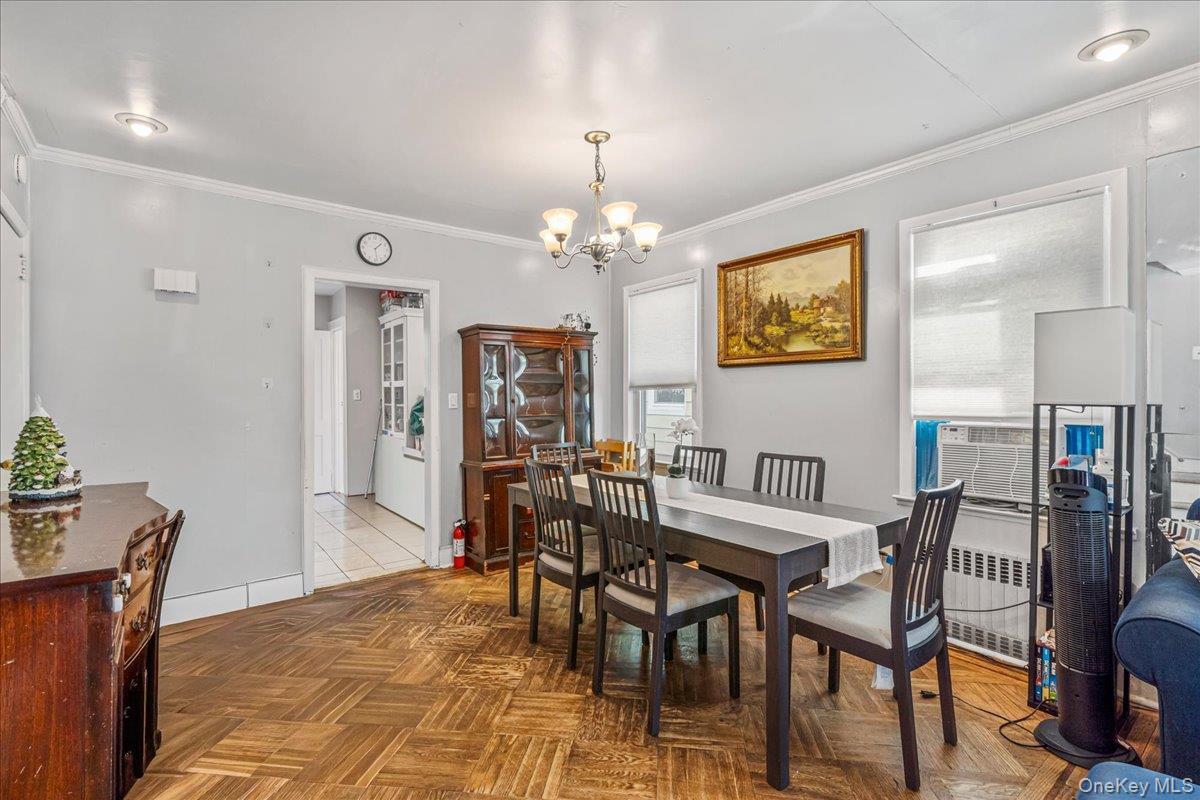 #6 photo, 8913 213th Street, 뉴욕퀸즈 Queens Village , NY 11427