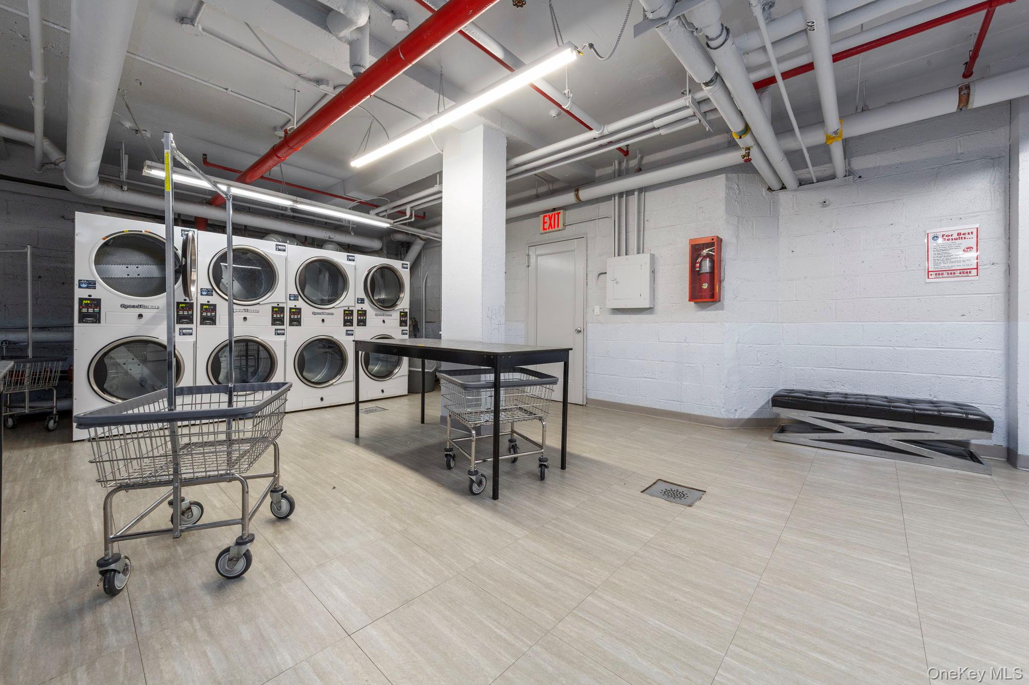 #15 photo, 99-72 66th Road, كوينز Rego Park , NY 11374