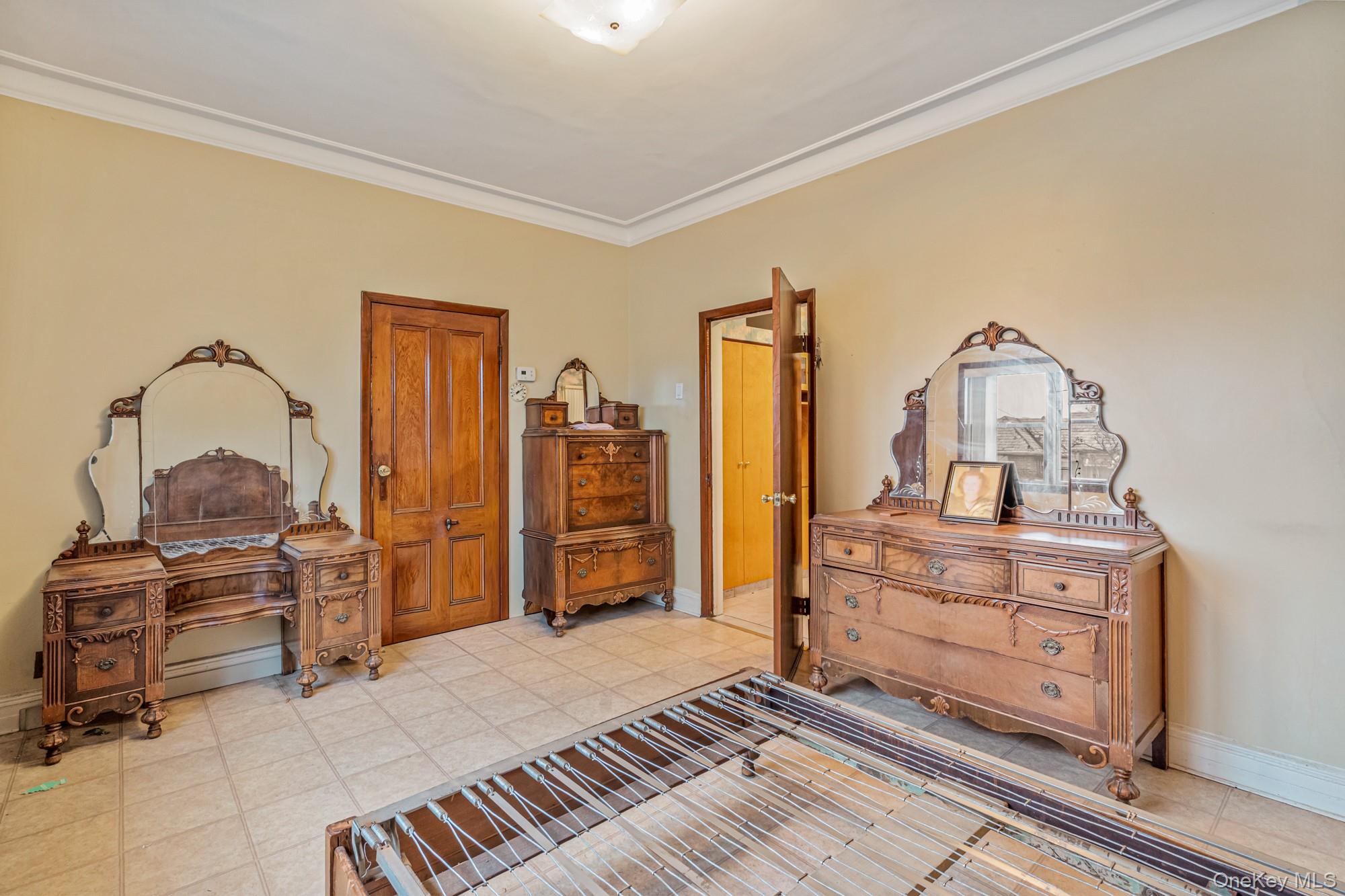 #3 photo, 6923 59th Road, Куинс ‖ Maspeth , NY 11378