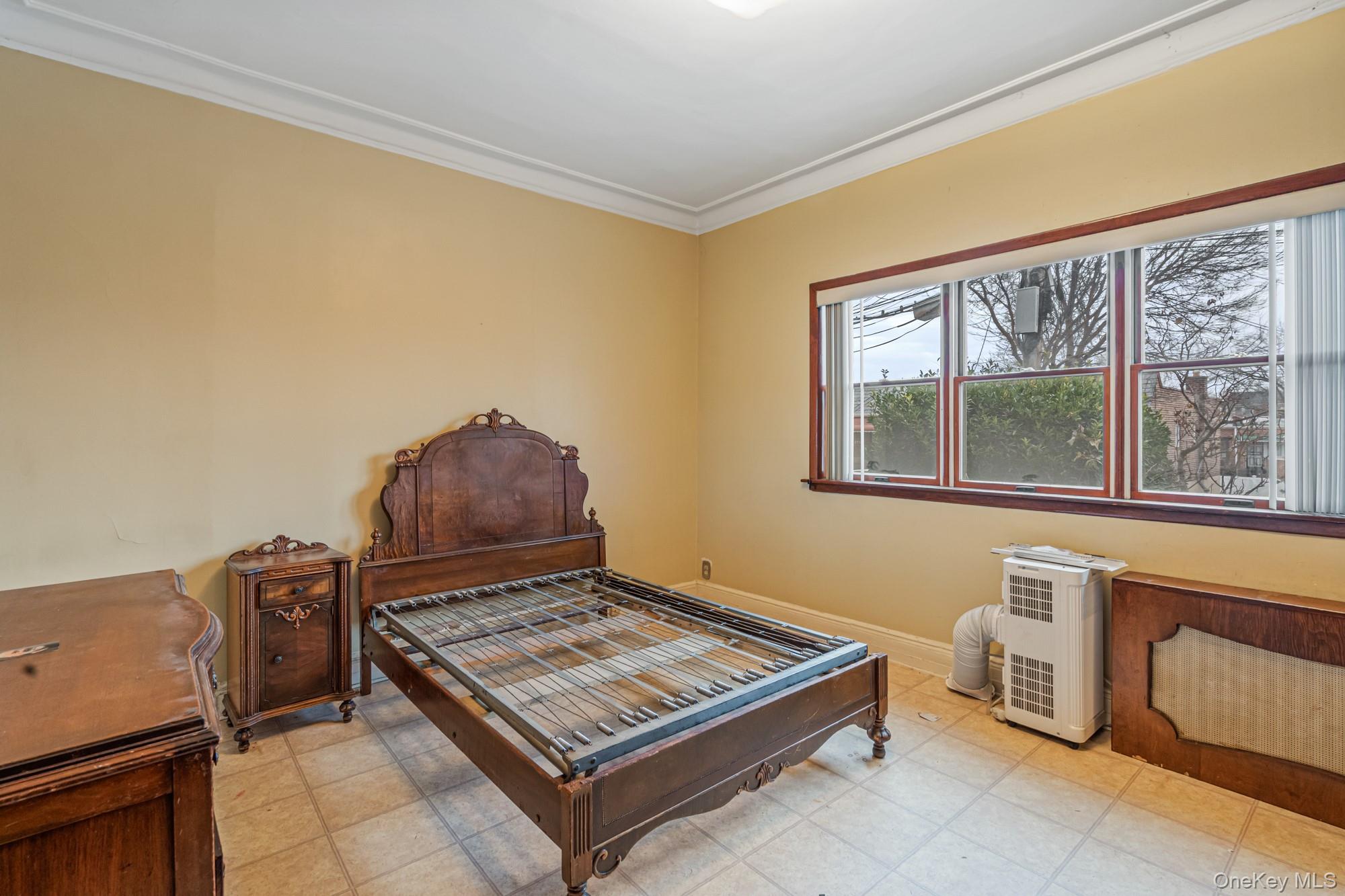 #4 photo, 6923 59th Road, Куинс ‖ Maspeth , NY 11378