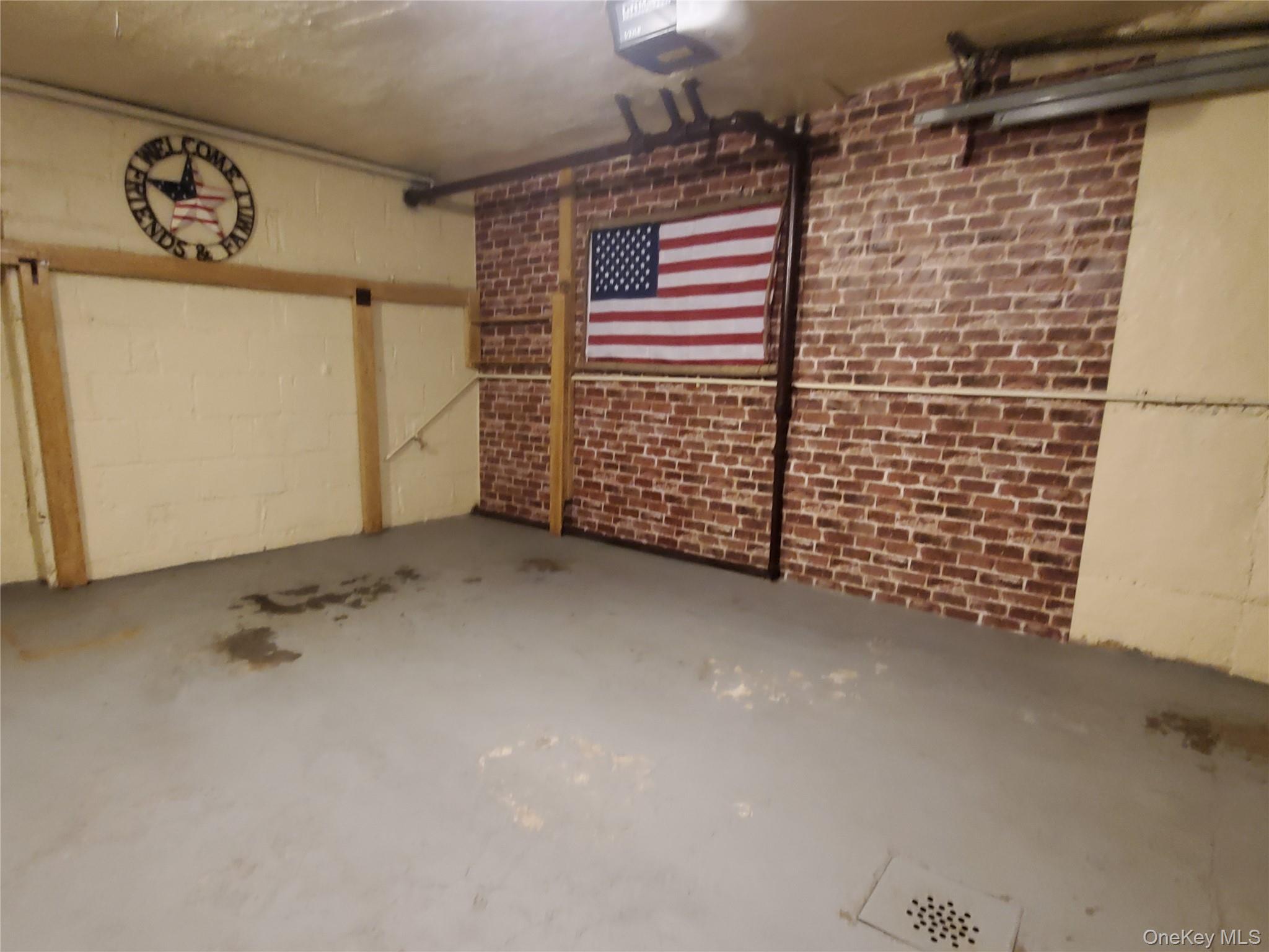 #7 photo, 41-33 55th Street, Woodside , NY 11377