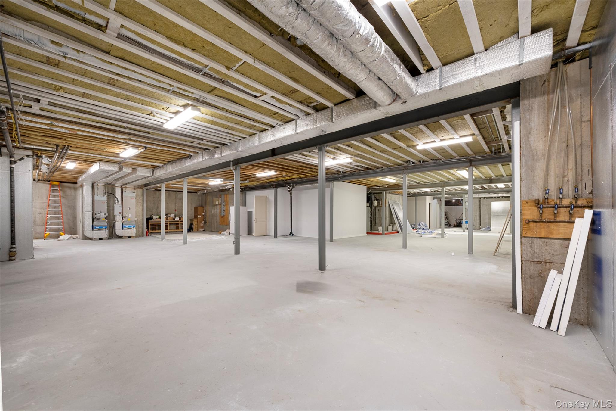 #12 photo, 121 Piping Rock Road, מחוז נסאו Locust Valley , NY 11560