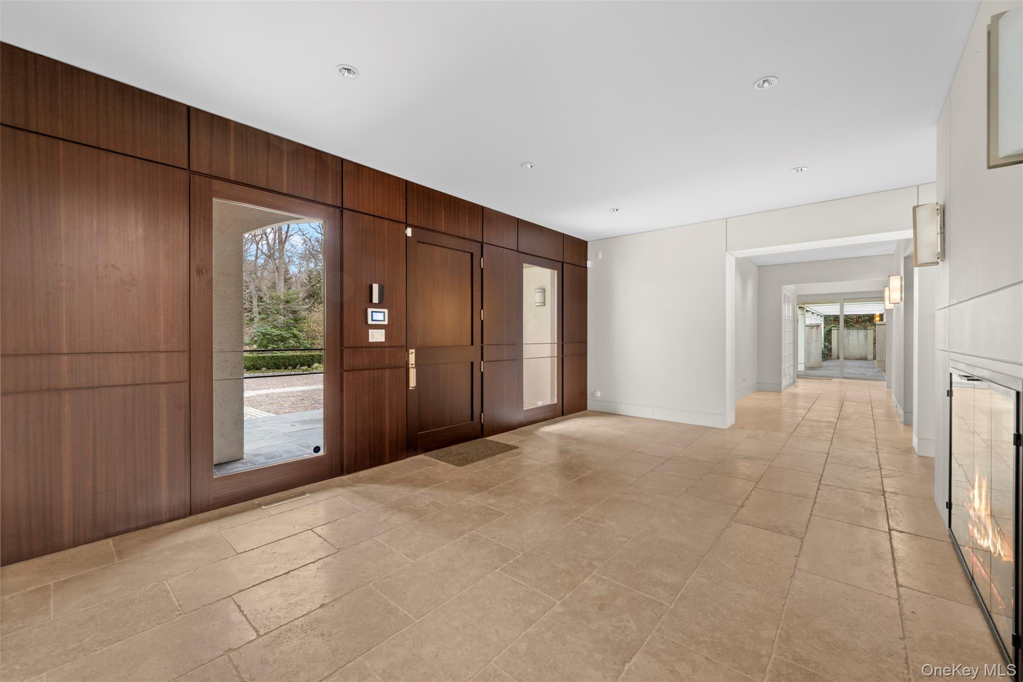 #2 photo, 121 Piping Rock Road, מחוז נסאו Locust Valley , NY 11560