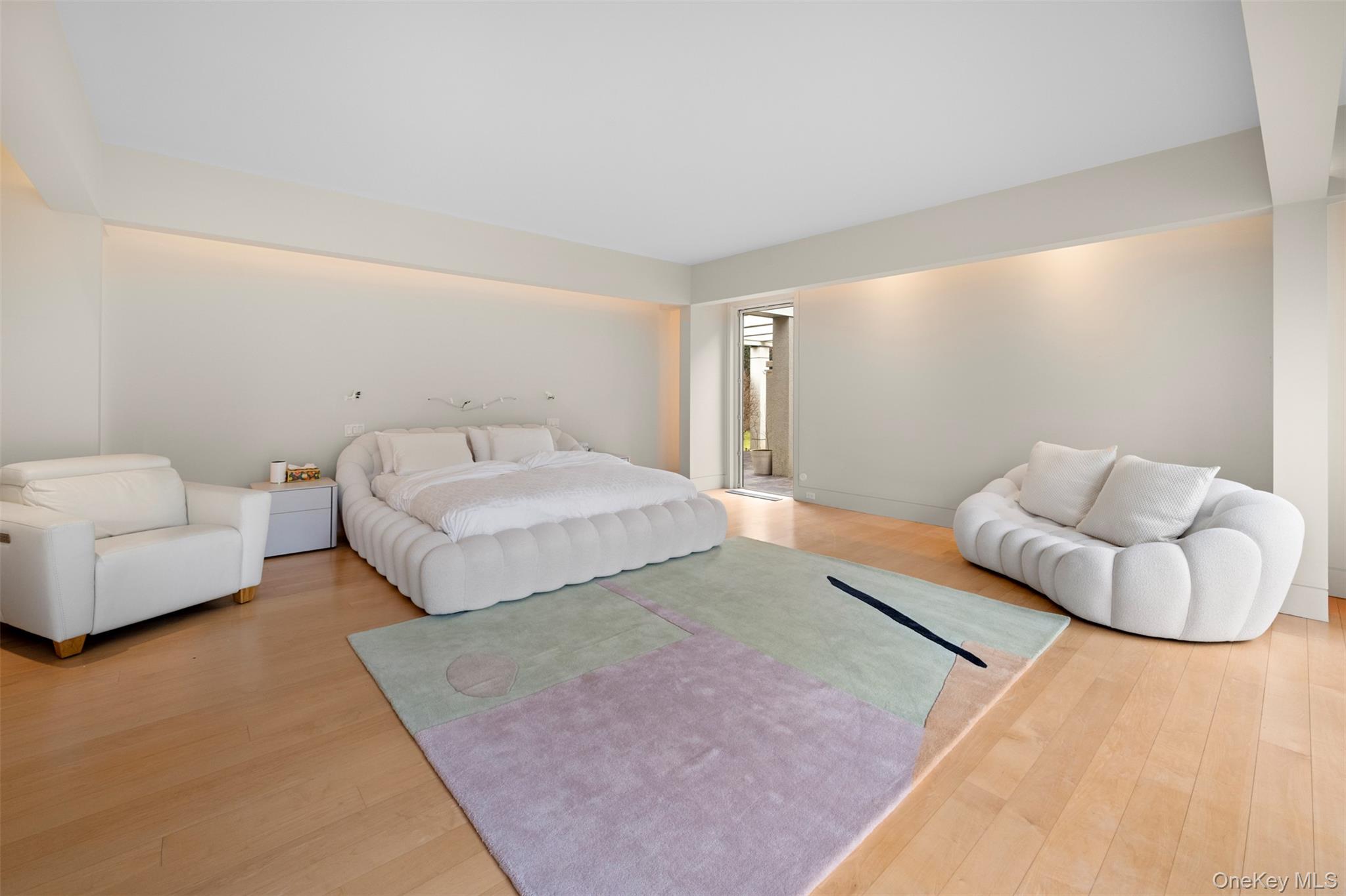 #9 photo, 121 Piping Rock Road, מחוז נסאו Locust Valley , NY 11560