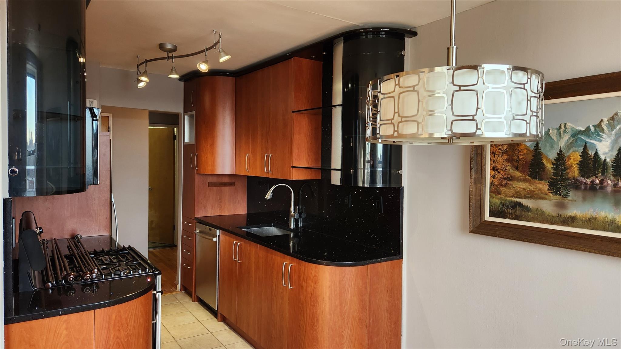 #7 photo, 2580 Ocean Parkway, הברונקס Brooklyn , NY 11235