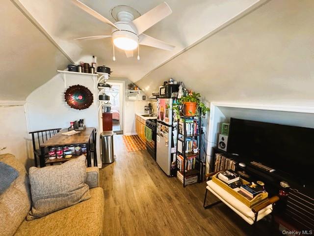 #6 photo, 244 Hudson Street, 롱 아일랜드 Long Beach , NY 11561