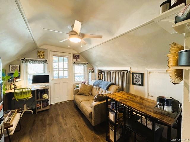 #7 photo, 244 Hudson Street, 롱 아일랜드 Long Beach , NY 11561