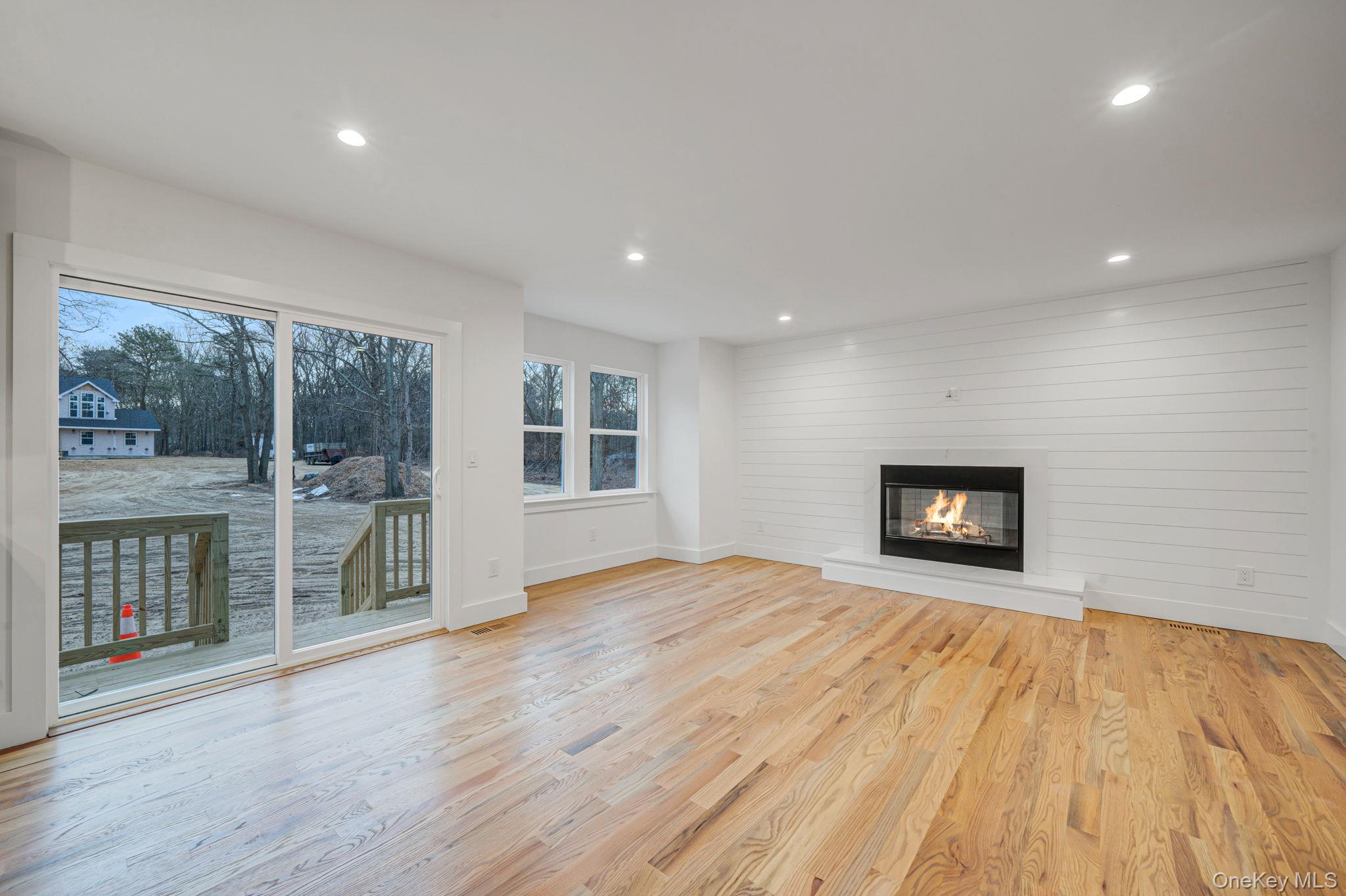 #11 photo, 63C Blydenburgh Road, Саффолк ‖ Centereach , NY 11720