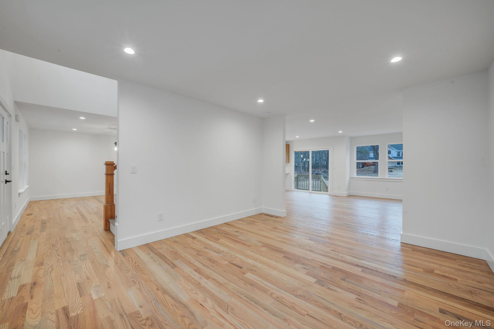 #13 photo, 63C Blydenburgh Road, Саффолк ‖ Centereach , NY 11720