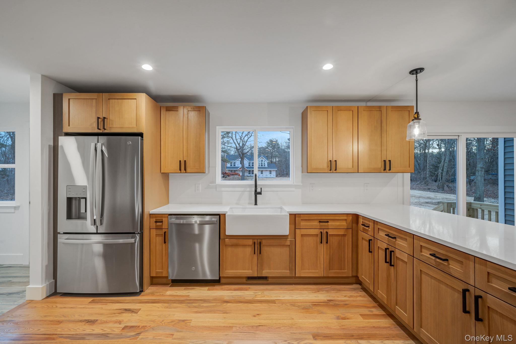 #7 photo, 63A Blydenburgh Road, Саффолк ‖ Centereach , NY 11720