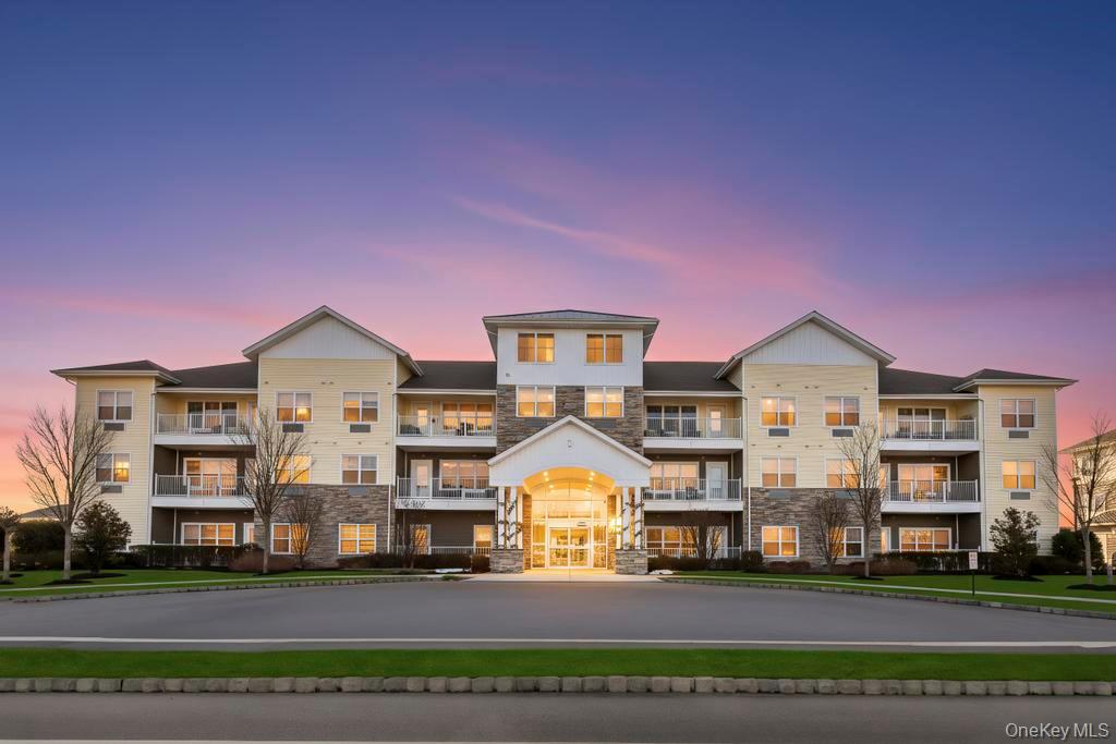 #2 photo, 1 Meadows Lane, מחוז סאפוק Yaphank , NY 11980