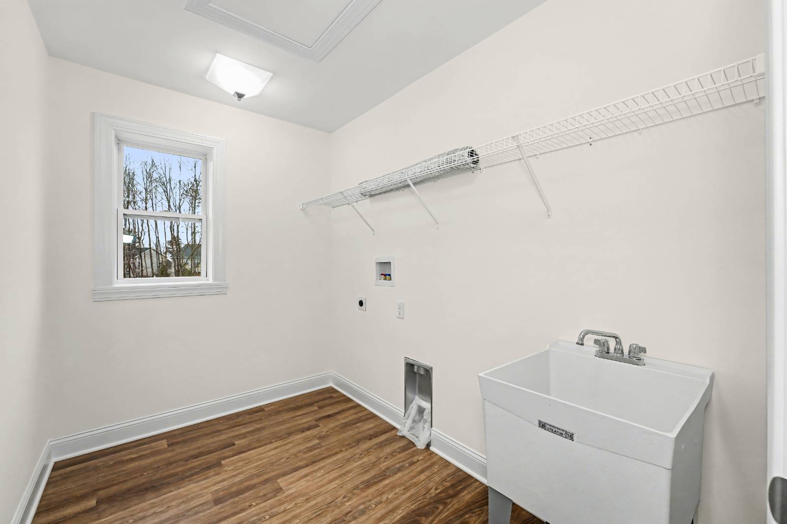 #33 photo, 26 Tamarack Street, Ballston Lake , NY 12019