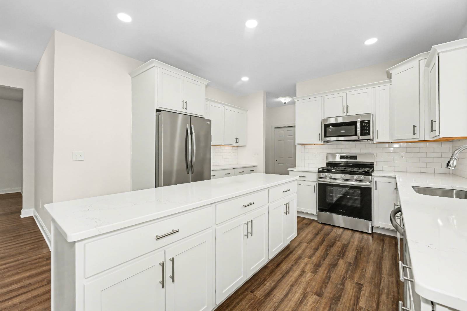 #4 photo, 26 Tamarack Street, Ballston Lake , NY 12019