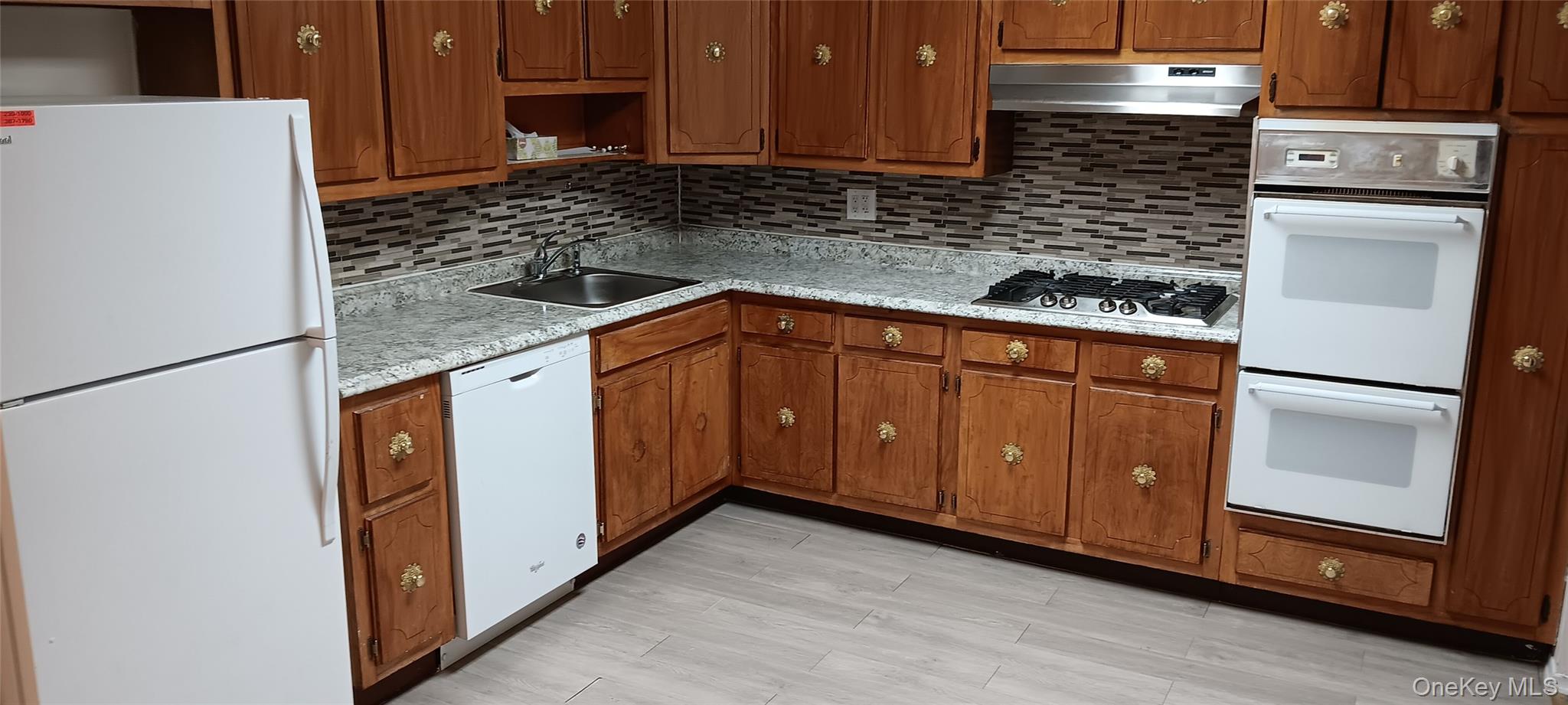 #2 photo, 12019 84th Avenue, 皇后区 秋园 Kew Gardens , NY 11415