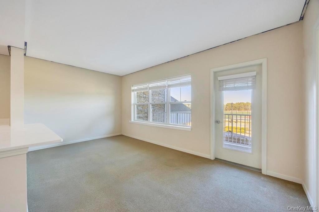 #12 photo, 1 Meadows Lane, 롱 아일랜드 Yaphank , NY 11980