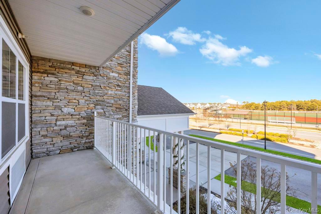 #16 photo, 1 Meadows Lane, 롱 아일랜드 Yaphank , NY 11980