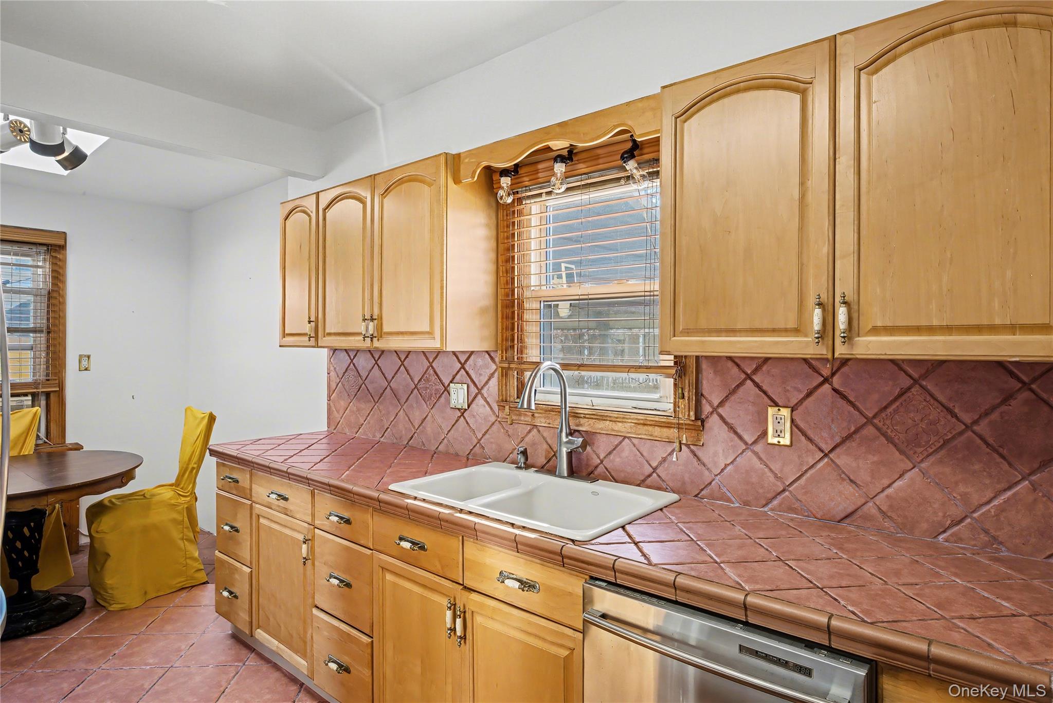 #12 photo, 12 King Street, Freeport , NY 11520