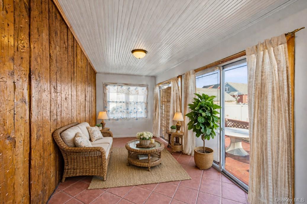 #6 photo, 12 King Street, Freeport , NY 11520