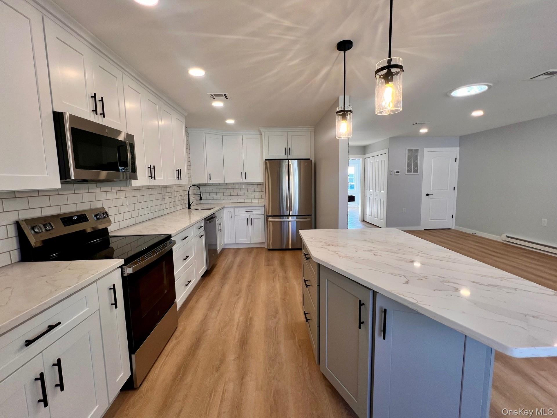 #4 photo, 278B Berwick Court, Ridge , NY 11961